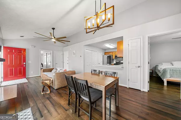 304 Paxton CT, Woodstock, GA 30188