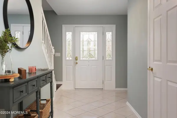 22 Elm Street, Bayville, NJ 08721