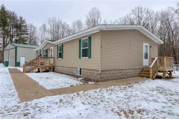 13585 Oswald Road, Drummond, WI 54832