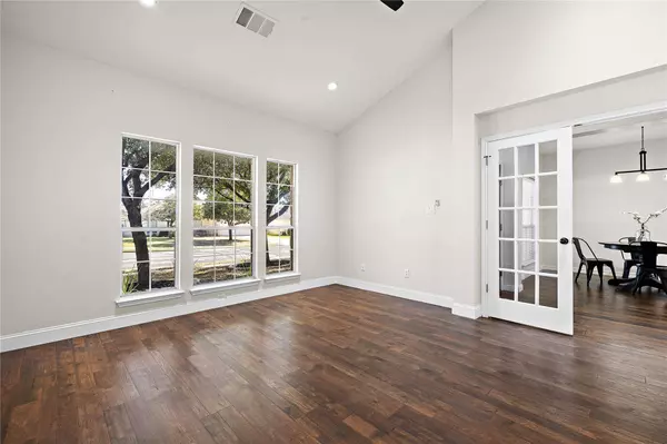 2705 Spy CV, Leander, TX 78641