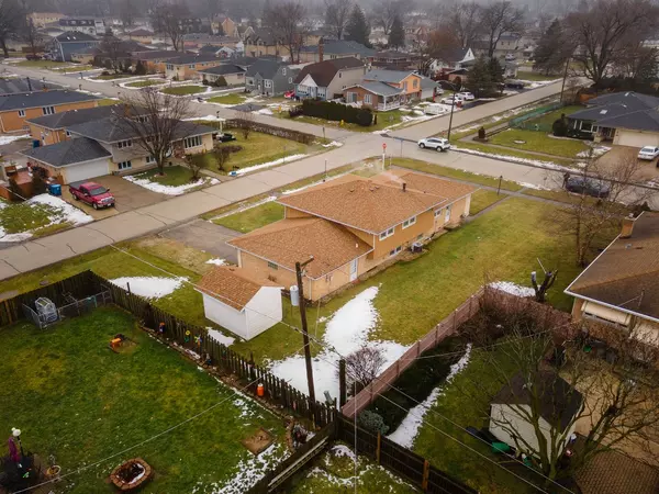 10459 S 81st Avenue, Palos Hills, IL 60465