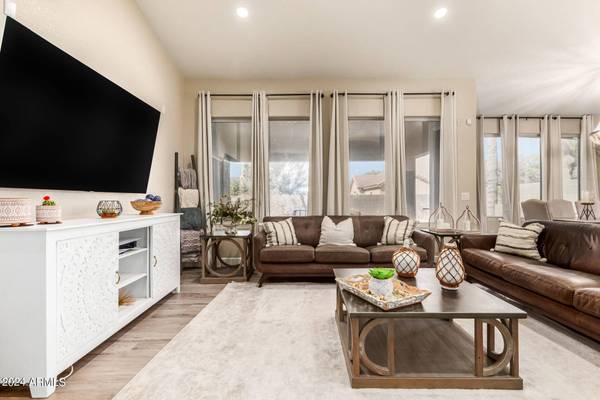 720 N BRIDLEGATE Drive, Gilbert, AZ 85234