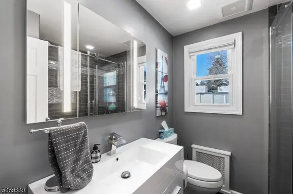 34 Martindale Rd, Clifton City, NJ 07013