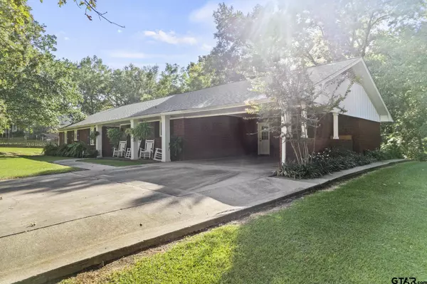 2203 Bob-O-Link, Mt Pleasant, TX 75455