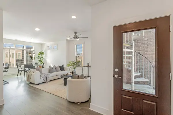 1608 Marshall Hollow Dr #301, Nashville, TN 37203