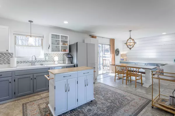 1332 Michael Ln, Hixson, TN 37343