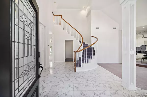 10107 PEMCREST, San Antonio, TX 78240-2550