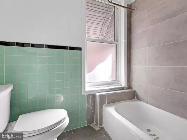 20 6TH AVE, Wilmington, DE 19805