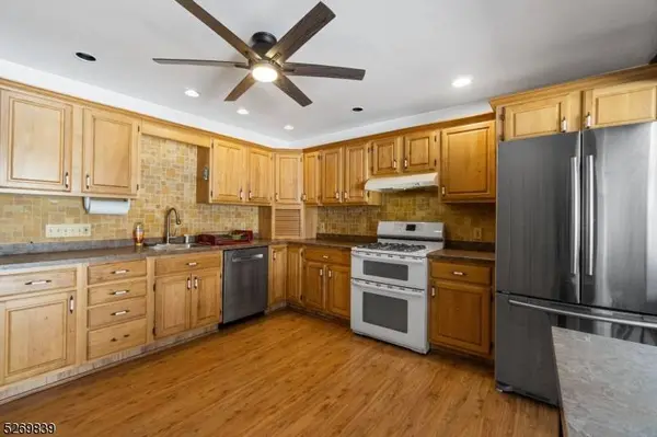 34 Martindale Rd, Clifton City, NJ 07013