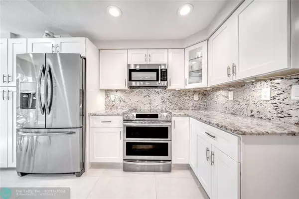 2121 S Ocean Blvd  #102, Lauderdale By The Sea, FL 33062