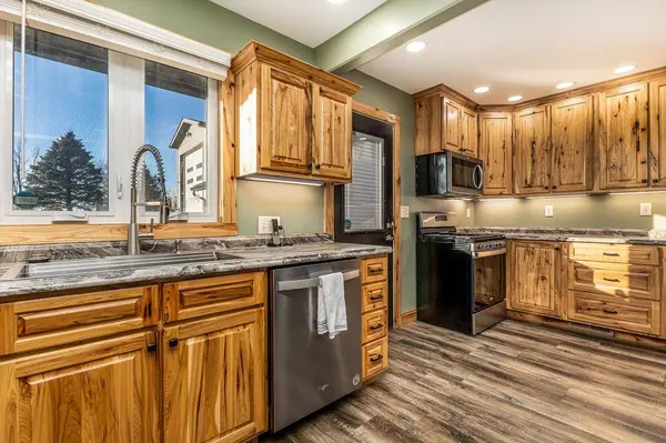 8A295 Monroe Court, Apple River, IL 61001