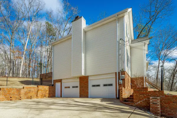 1315 Woodsage Dr, Soddy Daisy, TN 37379