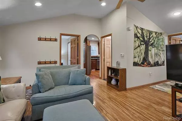 10480 KENRICH Drive, Brighton, MI 48116