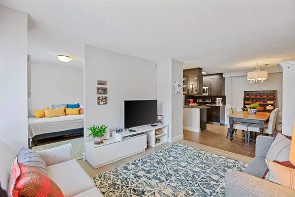 812 14 AVE SW #303, Calgary, AB T2R 0N6