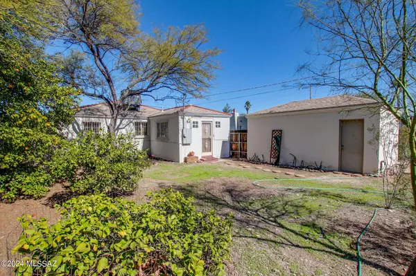 3028 E Drachman Street, Tucson, AZ 85716