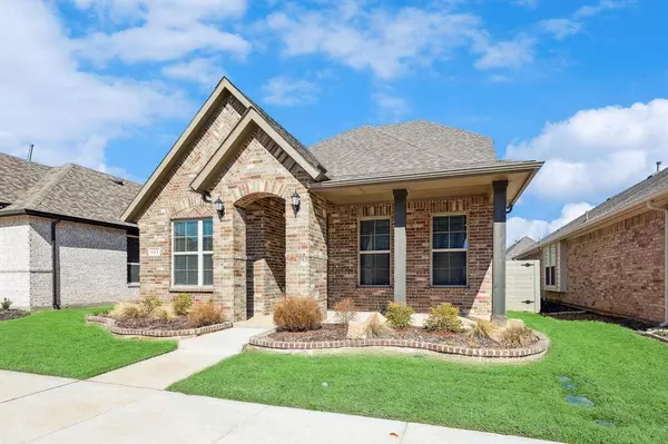 612 Lamp Post Lane, Argyle, TX 76226