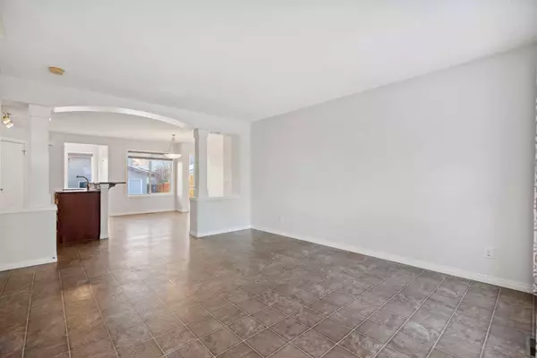 60 Tuscany Ridge WAY NW, Calgary, AB T3L 3E1