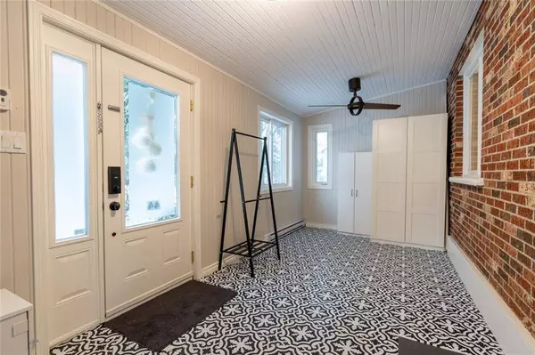 44 Barnabas Street, Hamilton, ON L0R 1T0