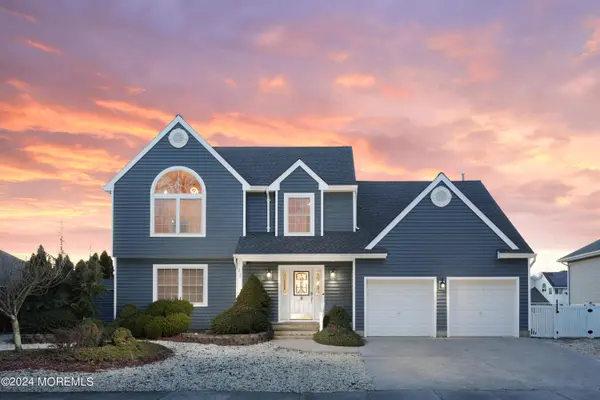 22 Elm Street, Bayville, NJ 08721