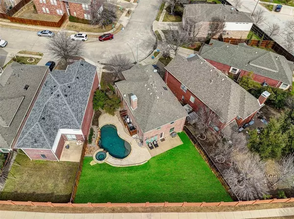 404 Lacebark Drive, Irving, TX 75063