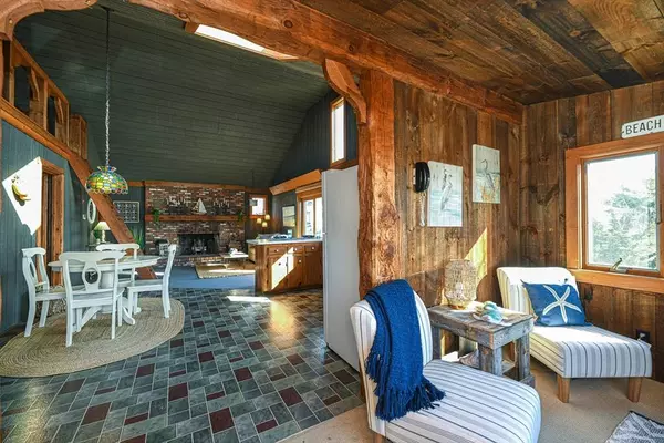 11 Sunset Dr., Newbury, MA 01951