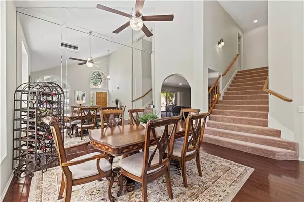 28877 Shadow Valley LN, Saugus, CA 91390