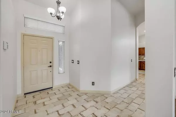 753 S BURK Street, Gilbert, AZ 85296