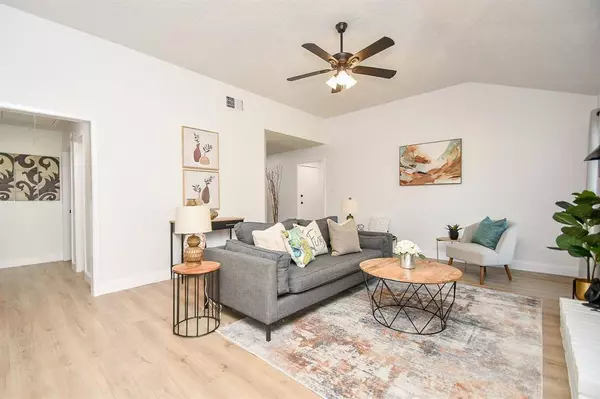 6131 France LN, Pasadena, TX 77505