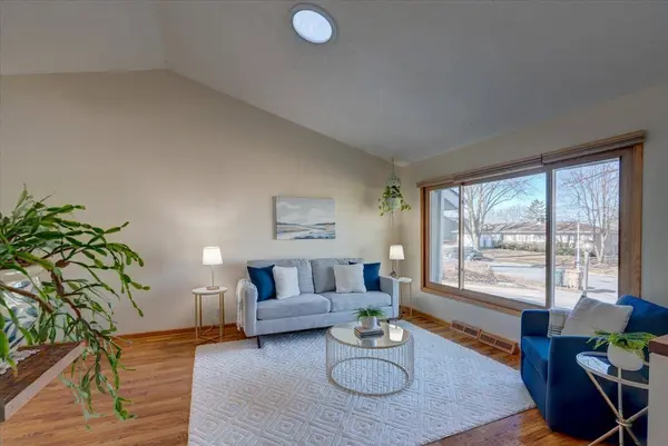 2721 Dunwoody Drive, Madison, WI 53713