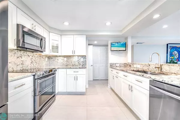 2121 S Ocean Blvd  #102, Lauderdale By The Sea, FL 33062