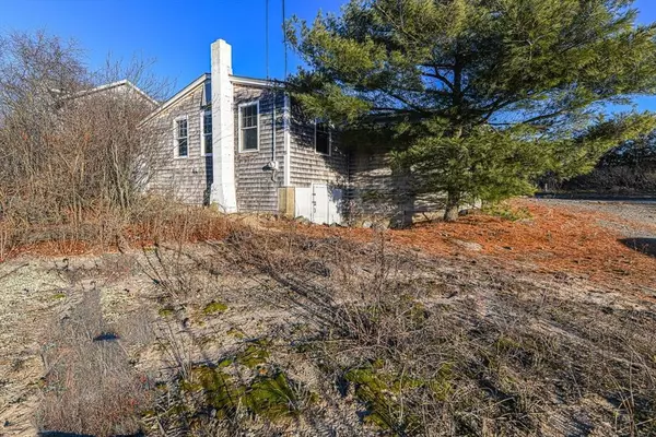 15 Sunset Dr, Newbury, MA 01951