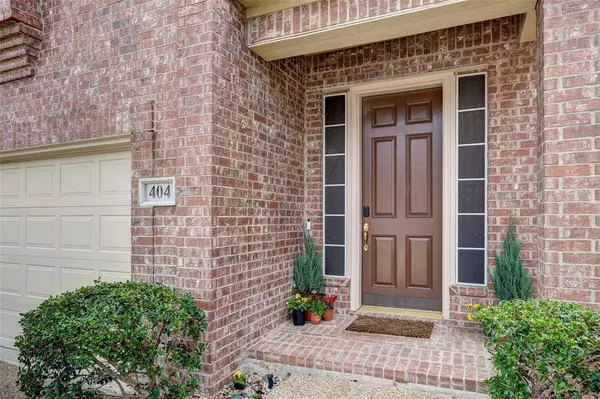 404 Lacebark Drive, Irving, TX 75063