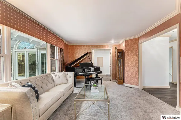 10705 Cedar Street, Omaha, NE 68124