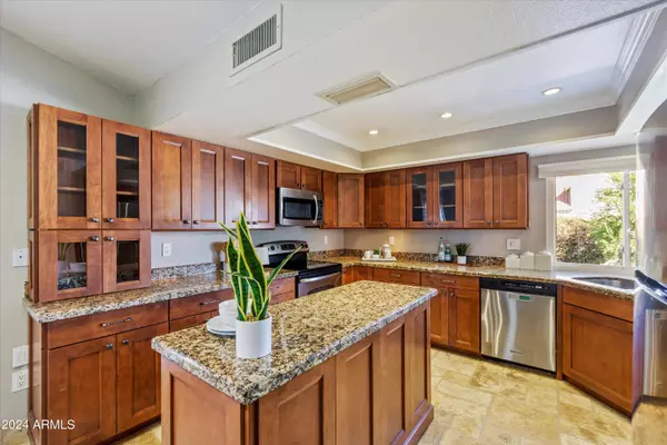 9070 E ASTER Drive, Scottsdale, AZ 85260