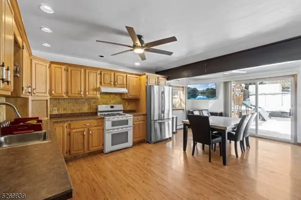 34 Martindale Rd, Clifton City, NJ 07013