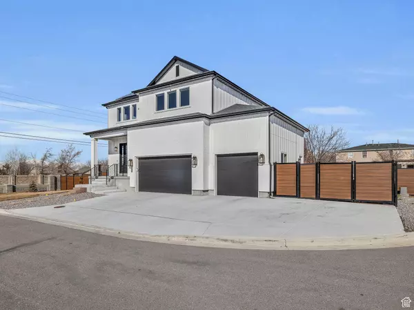 321 E SIENA HEIGHTS CT S, Draper, UT 84020