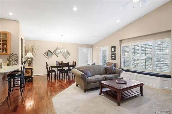 801 CHELSEA RIDGE, Howell, MI 48843