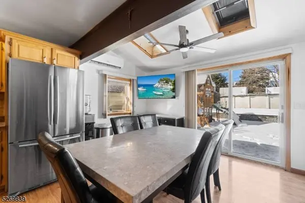 34 Martindale Rd, Clifton City, NJ 07013