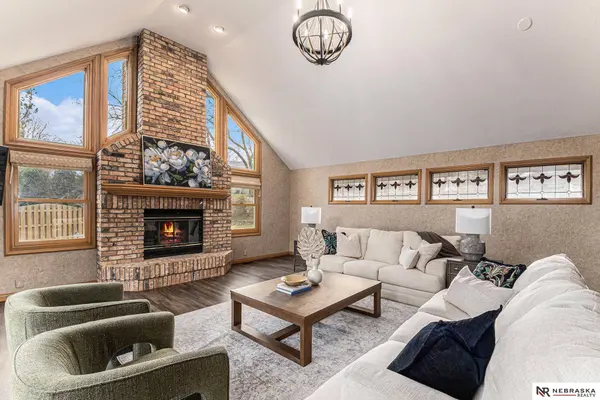 10705 Cedar Street, Omaha, NE 68124