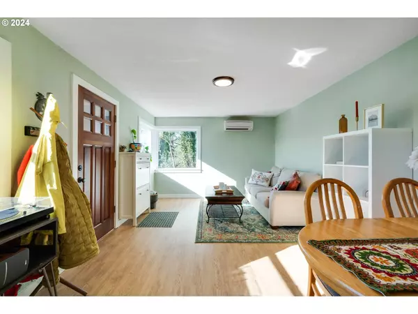 2183 NE 3RD AVE, Camas, WA 98607