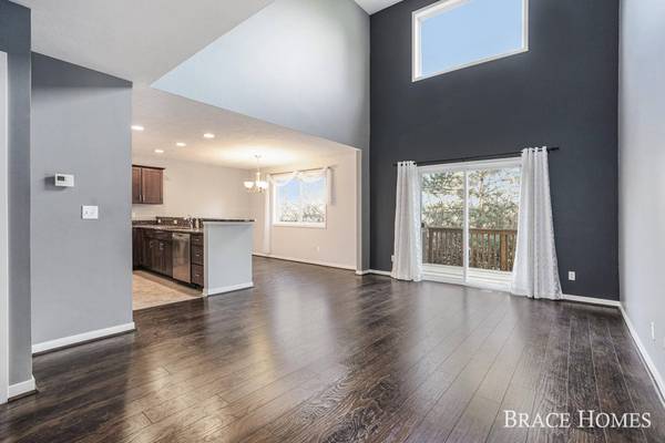 3037 Ledgestone NE Place #12, Grand Rapids, MI 49525