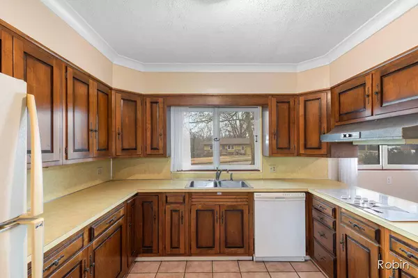 1533 7th NW Street, Grand Rapids, MI 49504