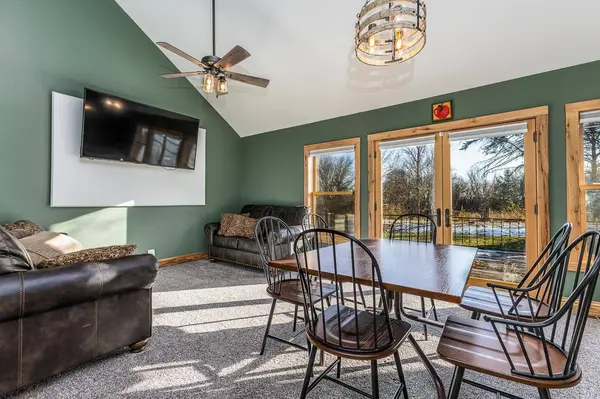 8A295 Monroe Court, Apple River, IL 61001