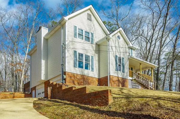 1315 Woodsage Dr, Soddy Daisy, TN 37379