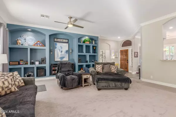 2317 E ROBIN Lane, Gilbert, AZ 85296