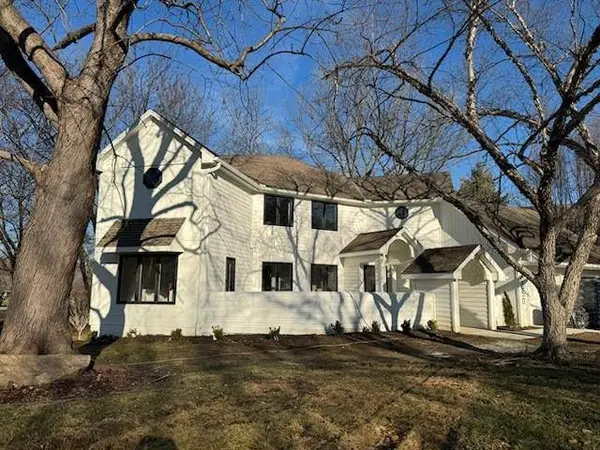 10850 King ST, Overland Park, KS 66210