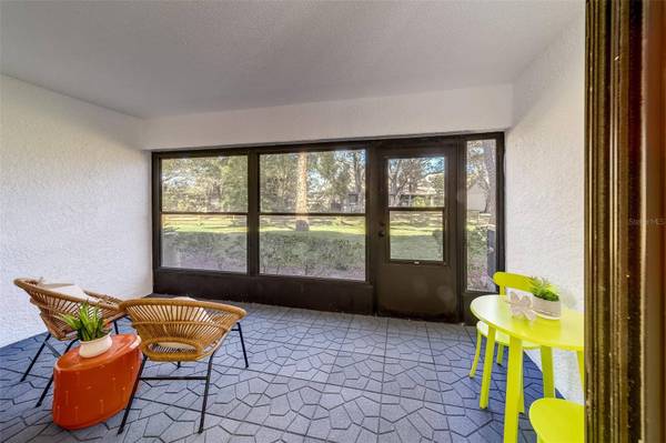 2561 ROYAL PINES CIR #14-D, Clearwater, FL 33763