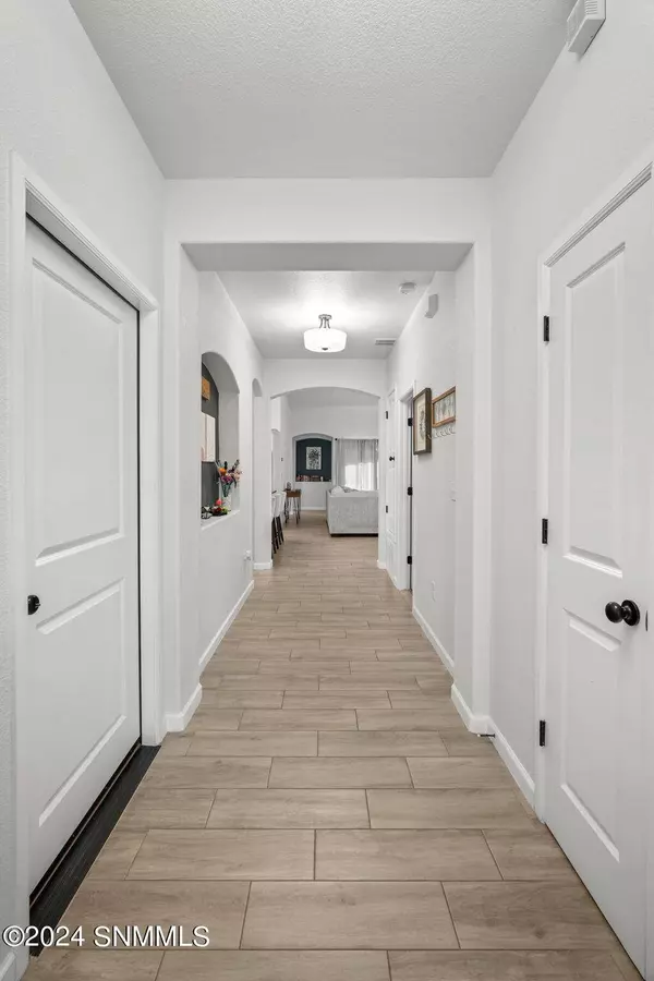 2133 Whitstone DR, Las Cruces, NM 88012