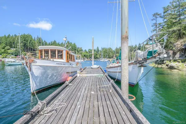 1905 Martin Rd, Gabriola Island, BC V0R 1X7