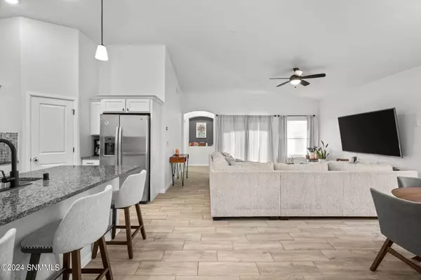 2133 Whitstone DR, Las Cruces, NM 88012